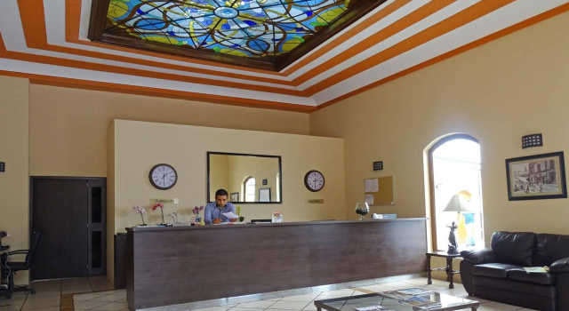 Hotel Paseo de la Presa, Забронировать Отель Отели Гуанахуато с бассейном, рядом с Аллея поцелуев, Бассейн