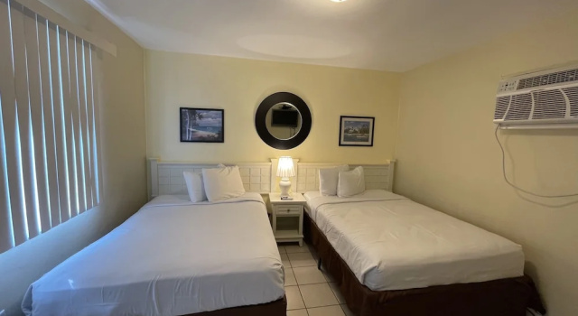 Люкс с 2 комнатами RusMar Motel