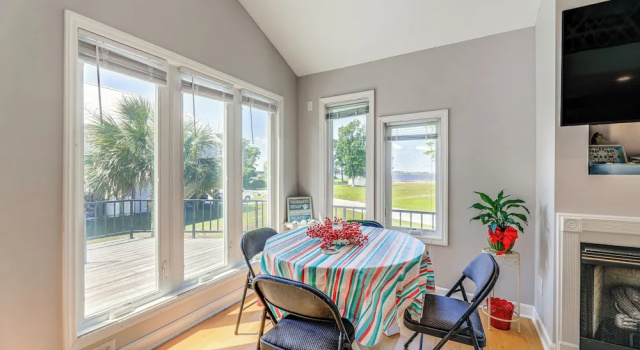 New Bern Home w/ Water View ~ 6 Mi to Downtown!, Book Feriehus New Bern 