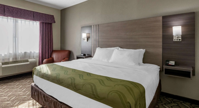 Двухместный номер Standard Quality Inn Kirksville