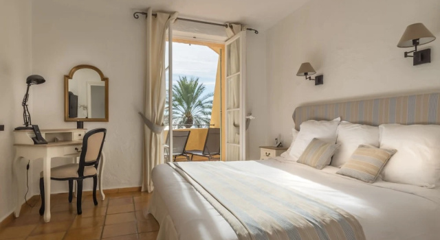 Двухместный номер Premium с балконом и с видом на море Hôtel Club Port La Galère