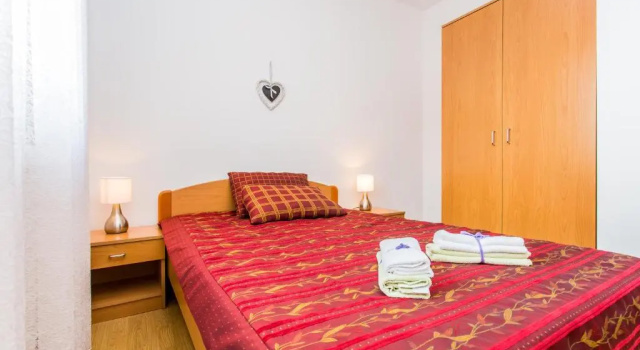 Guest house Lavanda 2, Забронировать Апартаменты/квартира Отели Нивице с бассейном, Бассейн