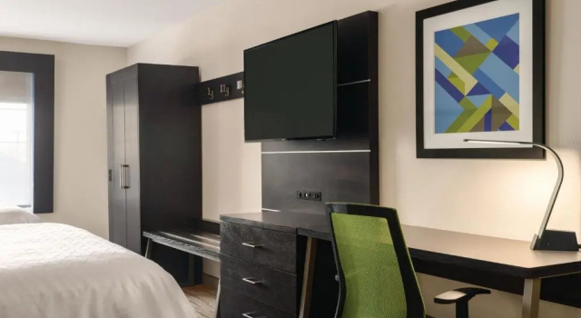 Двухместный люкс Holiday Inn Express Hotel & Suites Lawton-Fort Sill by IHG