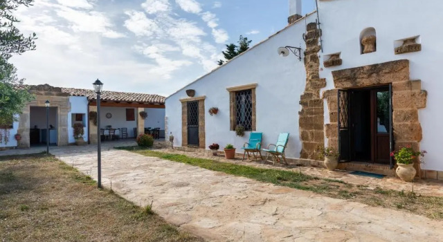 Villa Violino, Đặt Biệt thự Castelvetrano Sicilia