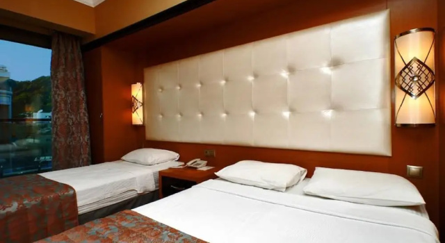 Номер Standard с балконом Pasa Beach Hotel