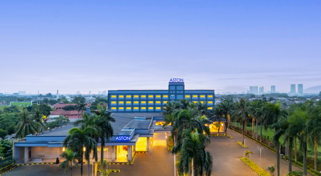 Aston Cimone Hotel & Convention Center Hotel, Rezerwuj Hotel Hotele 4* w Banten, 4*