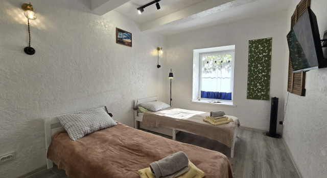 Kvartira S Sobstvennym Dvorikom V Parke Tsvetnik Flat