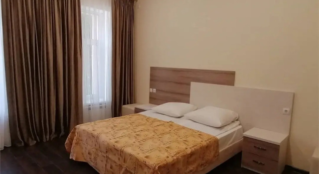 Двухместный номер Стандарт Корпус 5 с видом на парк Кисловодская Клиника-Санаторий