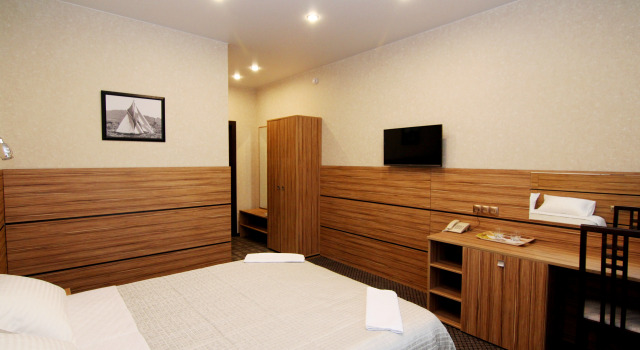Comfort + Double room Avrora Hotel