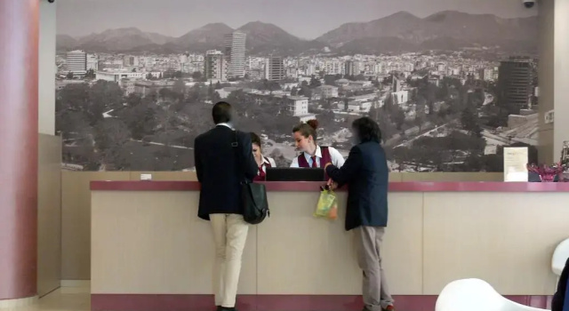 Sky 2 Hotel Tirana, Забронировать Отель Отели области Тираны с парковкой, Парковка