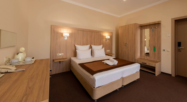 Двухместный номер Стандарт с балконом Синегорье