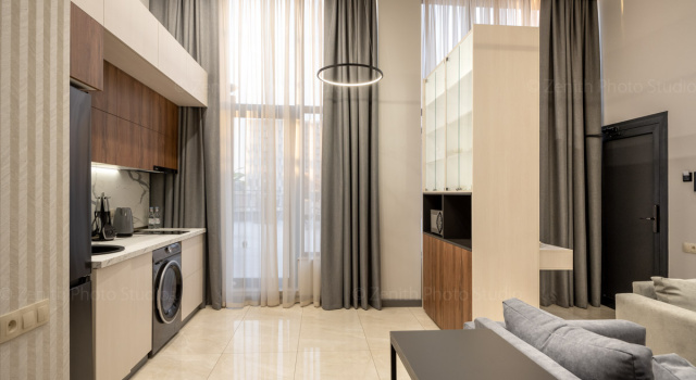 Четырёхместный люкс Executive с красивым видом из окна BM Avenue Hotel