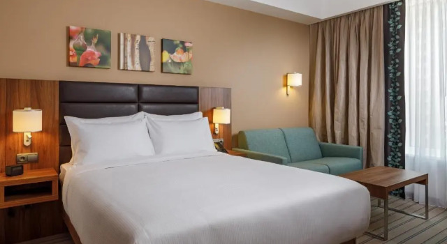 Двухместный номер Семейный Хилтон Гарден Инн Новороссийск