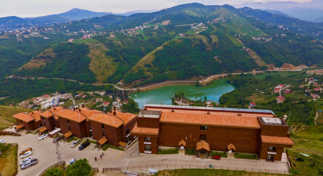 Курортный отель Sera Lake Resort