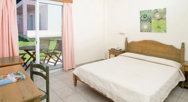 Двухместный номер Standard с балконом Апарт-отель Akamanthea Holiday village