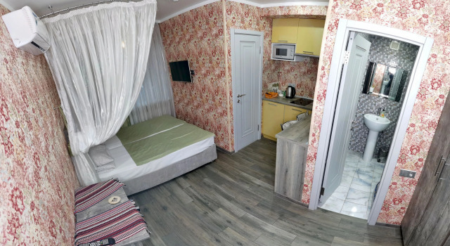 M/O Svoyi 3 na Pervomaiskoy Apartments