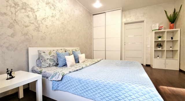 In the city center (Tsvetnoy Boulevard) 1-room Apartments, Book Lejlighed Tjumen Tyumenskij rajon