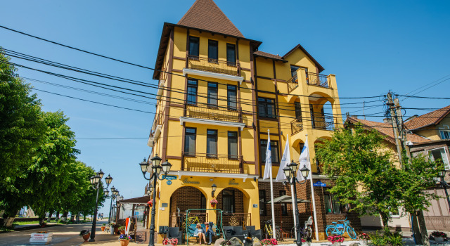 Princessa Eliza Hotel, Rezervați Hotel Hoteluri în centrul Zelenogradsk, hoteluri în centrul Zelenogradsk