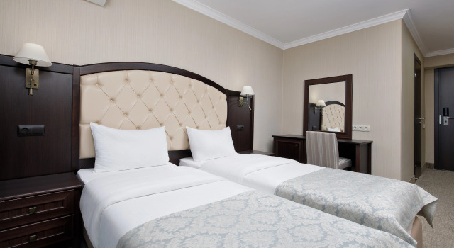 Двухместный номер Standard с балконом и с видом на город Пансионат Звездный