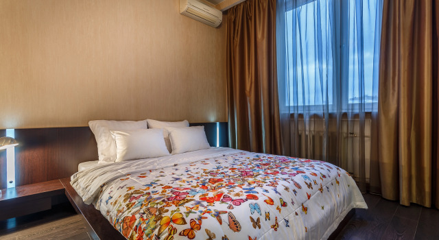 Апартаменты Трехкомнатные ApartLevis Парк Культуры, Забронировать Апартаменты/квартира Арбат , рядом с Мультимедиа Арт Музей