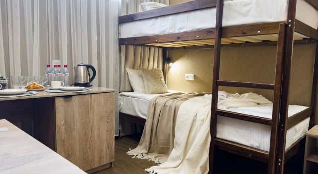 Четырёхместный номер Economy с видом на город Гостиница Мекам