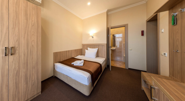 Одноместный номер Стандарт с балконом Синегорье