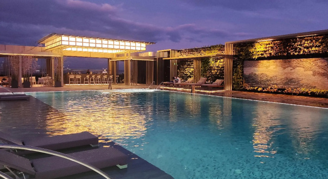 Отель Okura Manila
