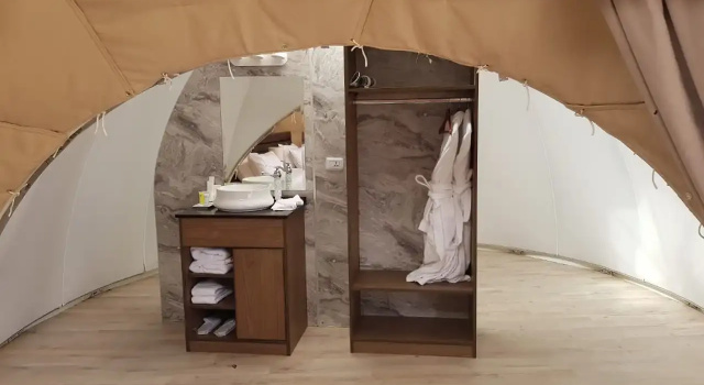Двухместный полулюкс с красивым видом из окна Кемпинг Wadi Rum UFO Luxotel