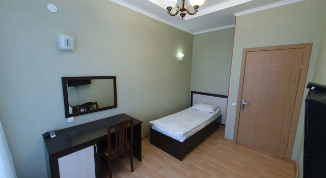 Standard egyágyas szoba a városra néző kilátással Astra Hotel