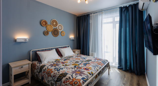 Odnokomnatnaya Solnechnaya I Tyoplaya V ZhK Komfort-Klassa kultura Klassika Flat, Buchen Sie Ferienwohnung Hotels in Region Chabarowsk mit Parkplatz, Parkplätze