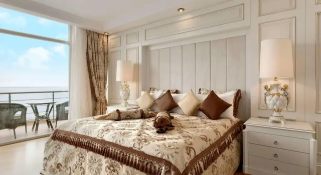 Двухместный люкс Presidential с балконом и с видом на море Ramada by Wyndham Baku