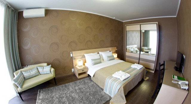 Двухместный люкс с балконом Green Park Калуга