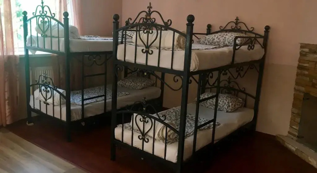 Кровать в общем номере Мини-Отель Say-house