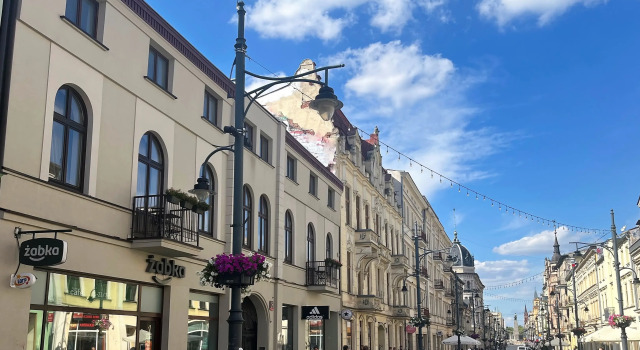 Апарт-отель Home&Travel, Забронировать Апарт-отель Средместье Лодзь, рядом с Planetarium and Astronomic Observatory