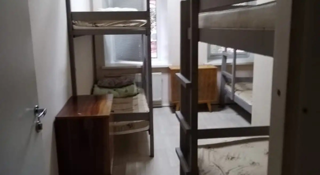 Кровать в общем номере Меблированные комнаты ONLY (ОНЛИ)