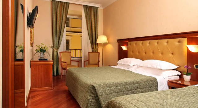 Полулюкс Hotel White Pearl