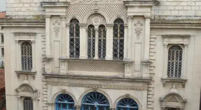 Двухместный номер Standard с балконом HOTEL GLOBAL 2022