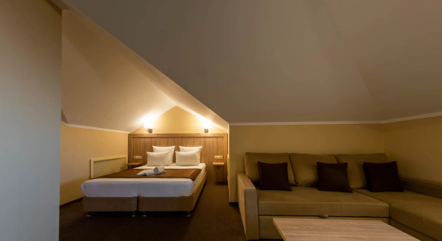 Двухместный номер Улучшенный Стандарт + Мансарда с красивым видом из окна Синегорье