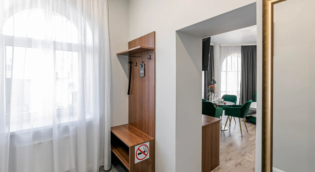 Четырёхместный люкс Comfort с 2 комнатами Отель Александр