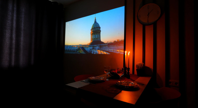 Квартира Стильная Современная с Проектором для Уютных Вечеров в Историческом Центре Города, Забронировать Апартаменты/квартира Апартаменты Екатеринбурга, рядом с Смотровая площадка на здании «Высоцкий», Апартаменты/квартира