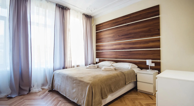 Мини-Отель Городские Крыши, Забронировать Мини-отель Мини-отели Санкт-Петербурга, рядом с Дом компании «Зингер», Мини-отель