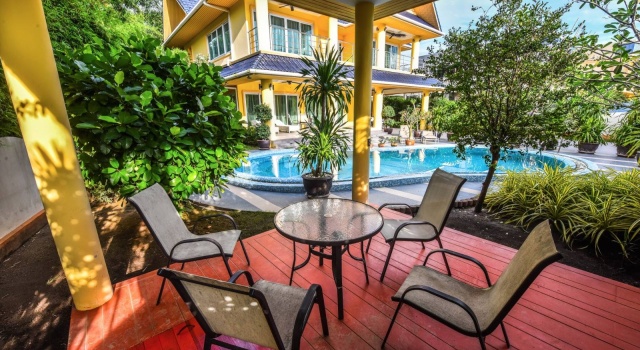 Вилла Platinum 4 Bedrooms, Забронировать Вилла Отели Пхукета с бассейном, Бассейн