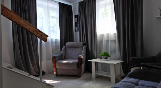 Dom Uritskogo 62 Private House