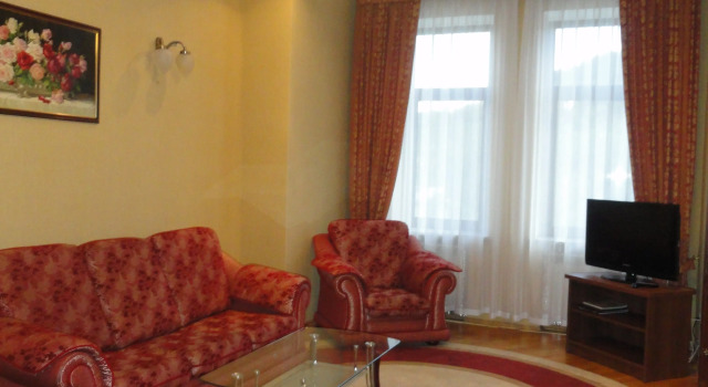 Люкс №304,307,308 с 2 комнатами Отель Парк