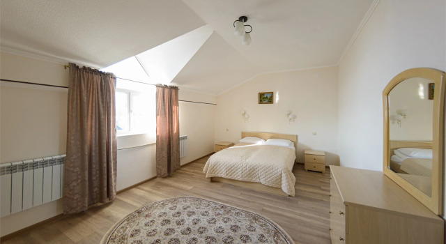 Полулюкс №406 с 2 комнатами Отель Лагуна