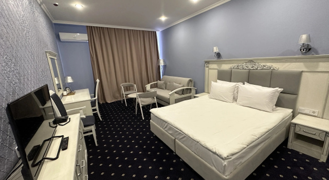 Phòng Suite Junior Kras Hotel Resort & Spa