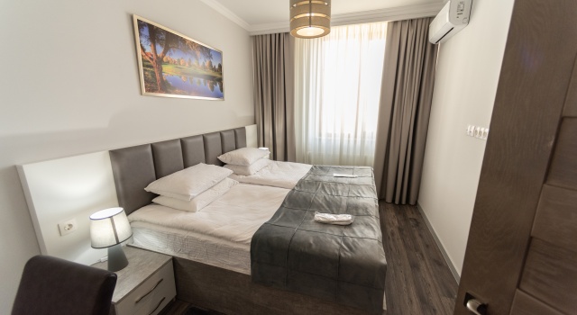 Двухместный люкс Отель Downtown Suites Hotel Yerevan