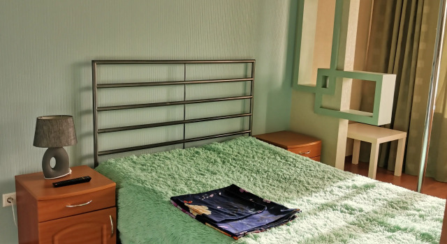Trekhkomnatnaya V Tsentre Goroda Yugorsk Flat, Rezerwuj Apartament Yugorsk Obwód tiumeński