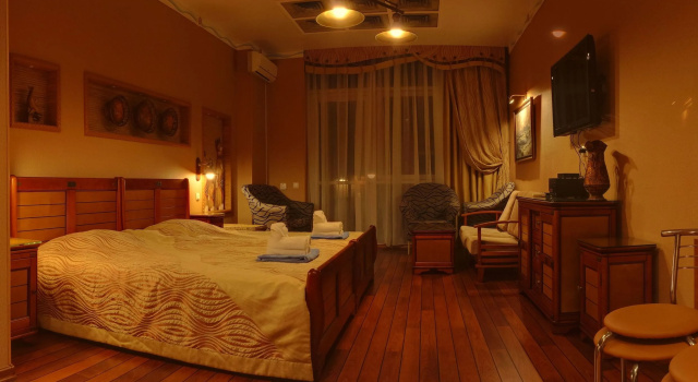 U Gennadiya Apartments 6, Rezervați Apartament Hoteluri în Crimea cu parcare, Parcare