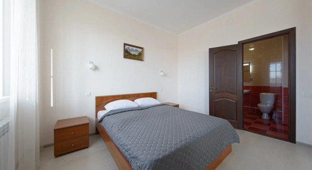 Полулюкс Семейный Отель Лагуна